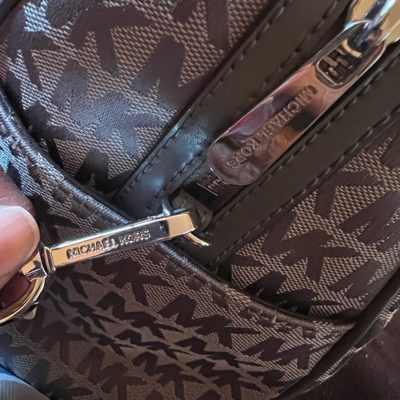 Michael Kors bag with detachable strap gray GUC - Picture 5 of 7